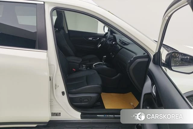 Nissan X-Trail 2021 Белый из Китая, фото 3