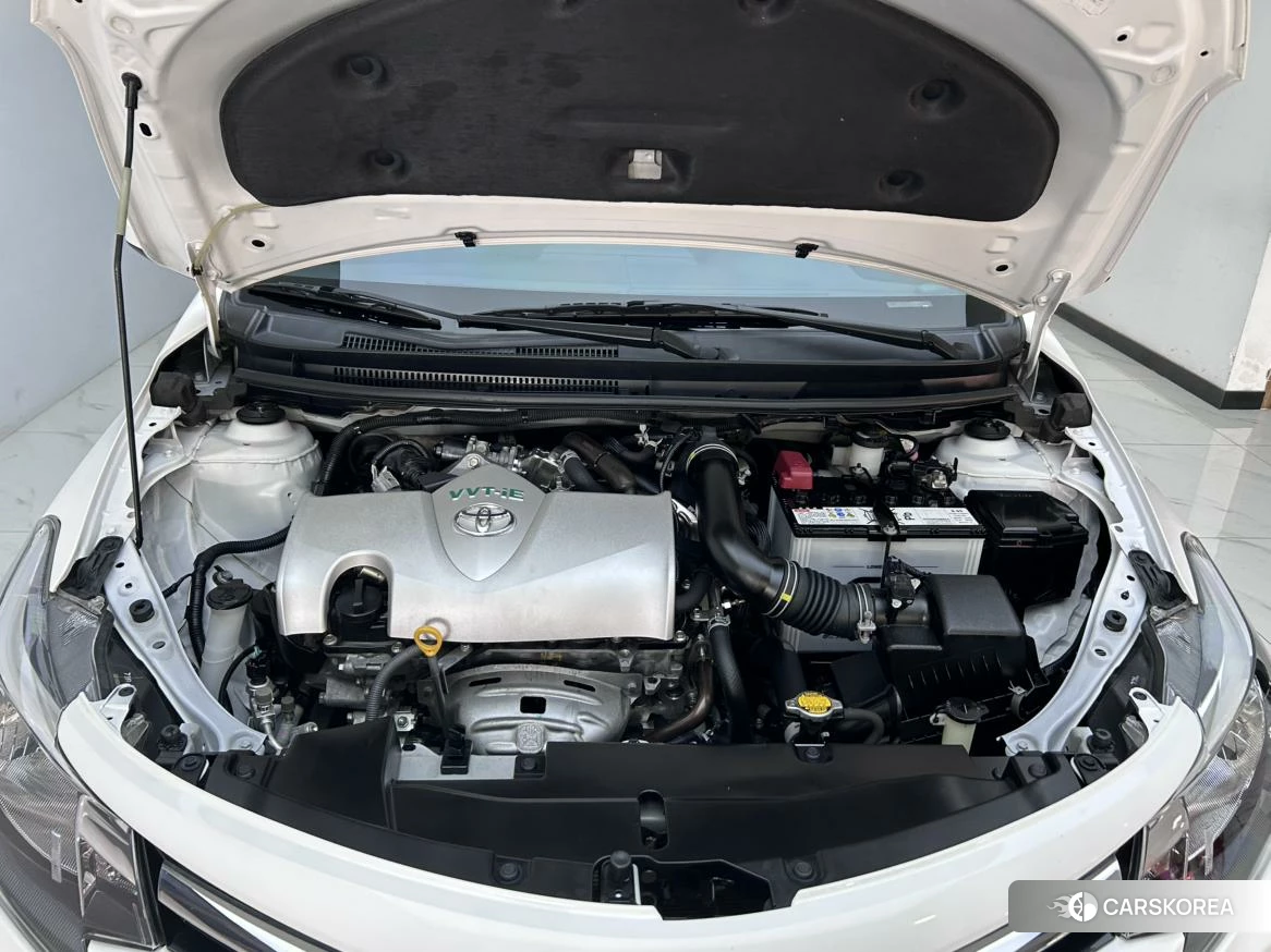 Toyota Vios 2020 Белый из Китая, фото 3