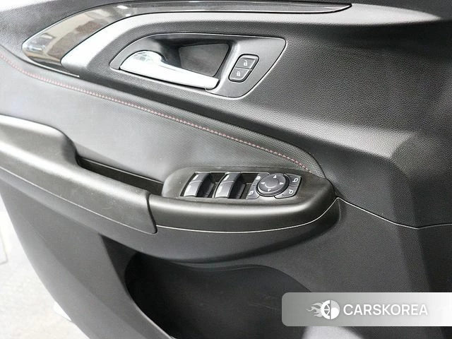 Chevrolet (GM Daewoo) Trailblazer 2021 Белый из Кореи, фото 3