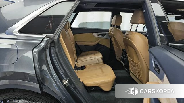 Audi Q8 (4M) 2021 Серый из Кореи, фото 3