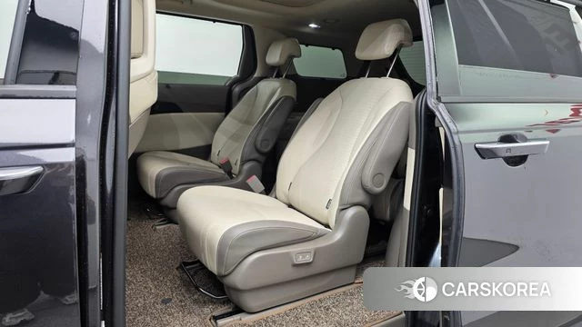 Kia The New Carnival 4th Generation 2025 Серый из Кореи, фото 3