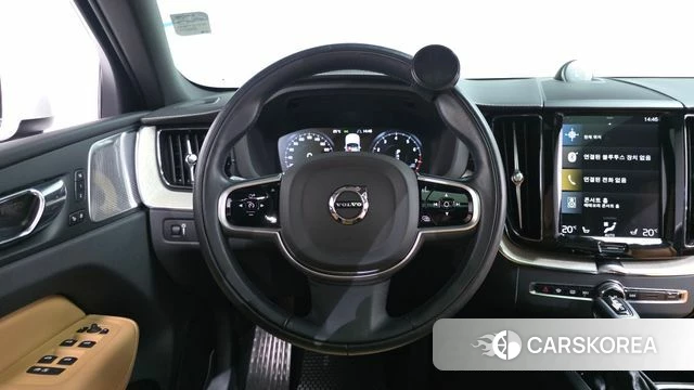 Volvo XC60 second Generation 2020 Белый из Кореи, фото 3