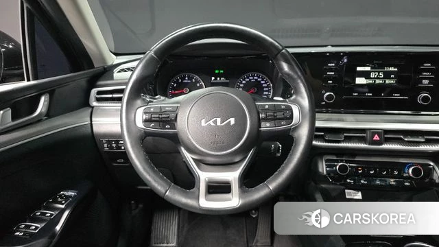 Kia K5 3rd generation 2022 Черный из Кореи, фото 3