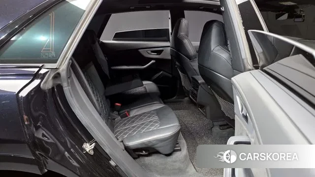 Audi Q8 (4M) 2021 Черный из Кореи, фото 3