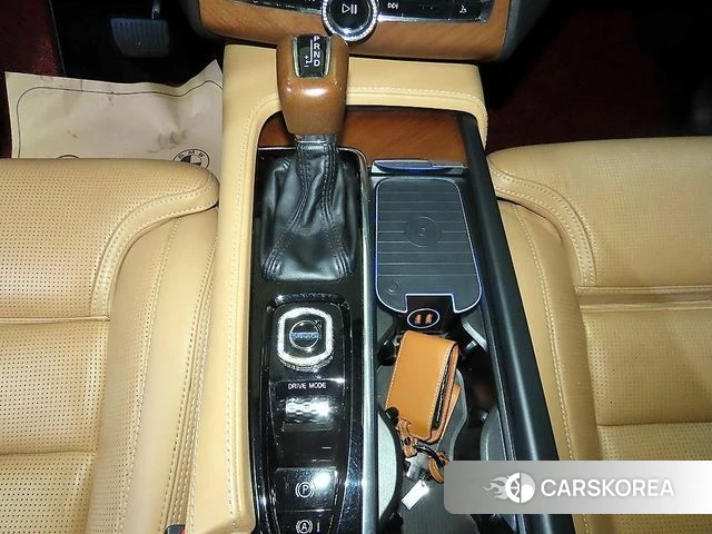 Volvo XC90 second Generation 2018 Белый из Кореи, фото 3