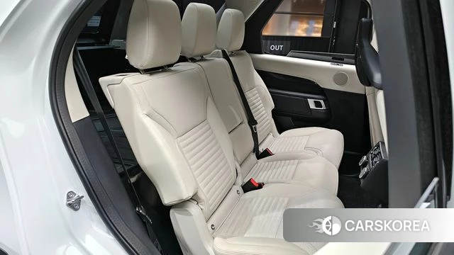 Land Rover Discovery 5 2025 Белый из Кореи, фото 3