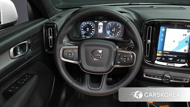 Volvo XC40 2022 Белый из Кореи, фото 3