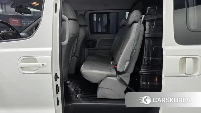 Hyundai The New Grand Starex 2021 Белый из Кореи, фото 3