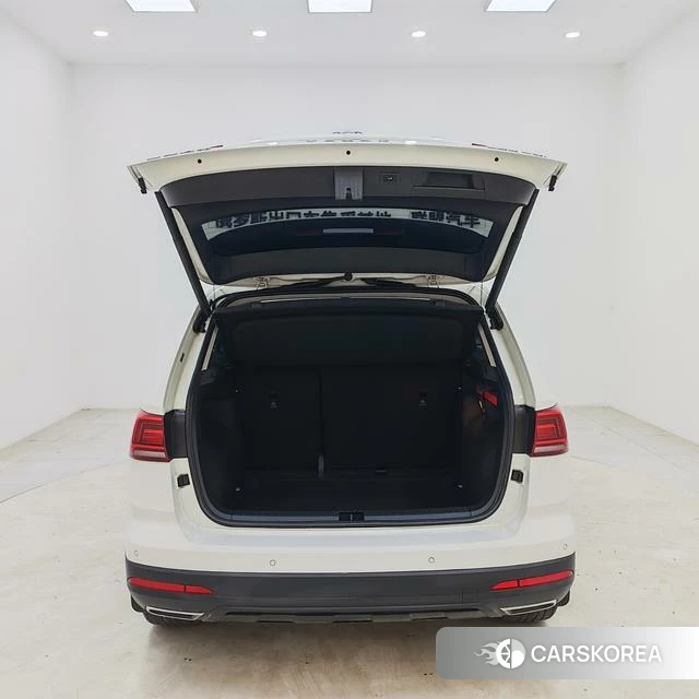 Volkswagen Tharu 2021 Белый из Китая, фото 3