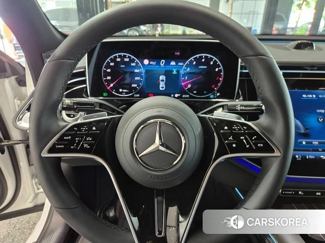 Mercedes-Benz E-Class W214 2025 Белый из Кореи, фото 3