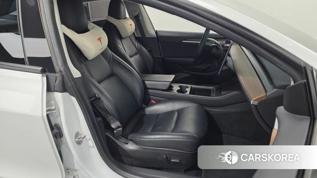 Tesla Model 3 2021 Белый из Кореи, фото 3