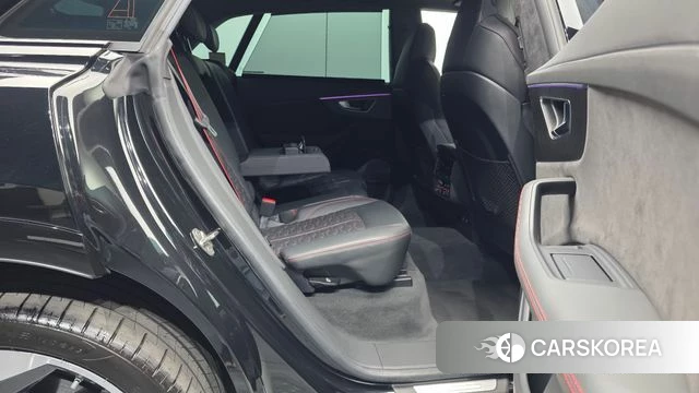 Audi RSQ8 (4M) 2022 Черный из Кореи, фото 3