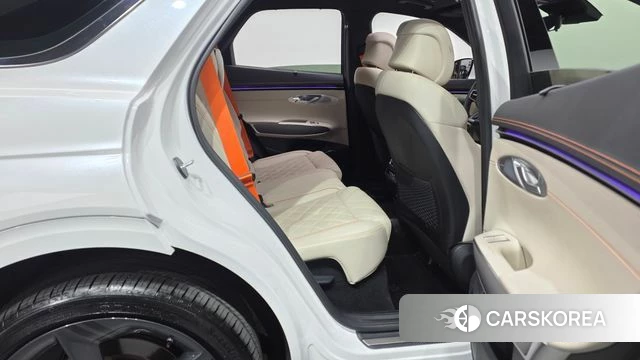 Genesis GV70 2024 Белый из Кореи, фото 3