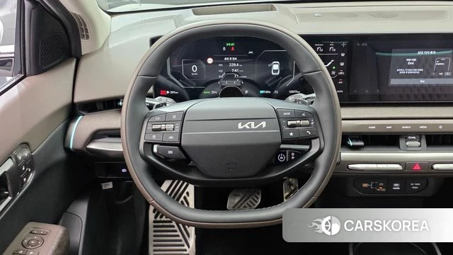 Kia EV4 2026 Белый из Кореи, фото 4