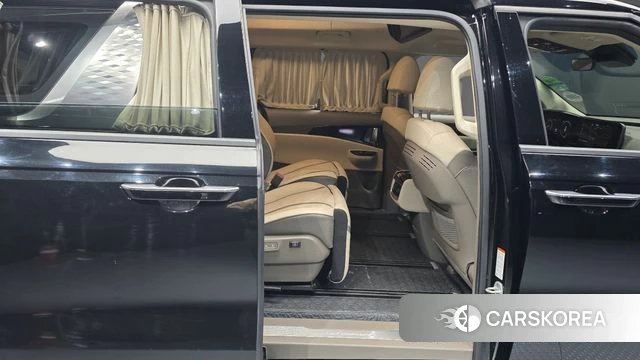 Kia Carnival 4th generation 2022 Черный из Кореи, фото 3