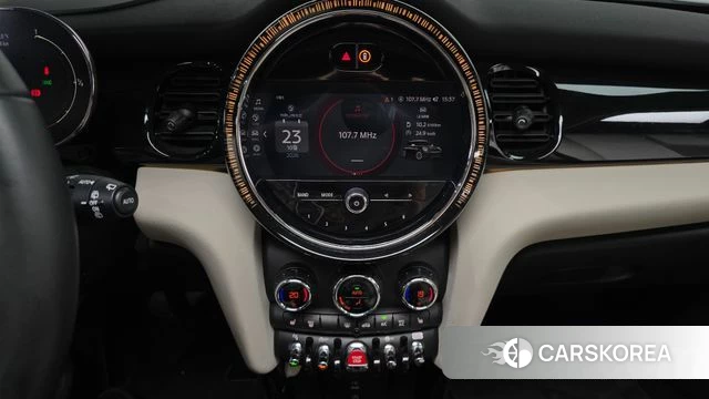 Mini Cooper S 2023 Черный из Кореи, фото 3