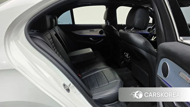 Mercedes-Benz E-Class W213 2020 Белый из Кореи, фото 3