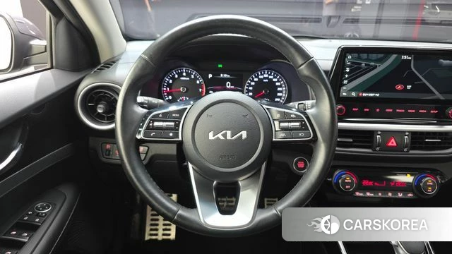 Kia The New K3 2nd generation 2023 Серый из Кореи, фото 3