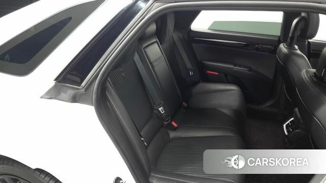 Hyundai Grandeur Hybrid (GN7) 2023 Белый из Кореи, фото 3
