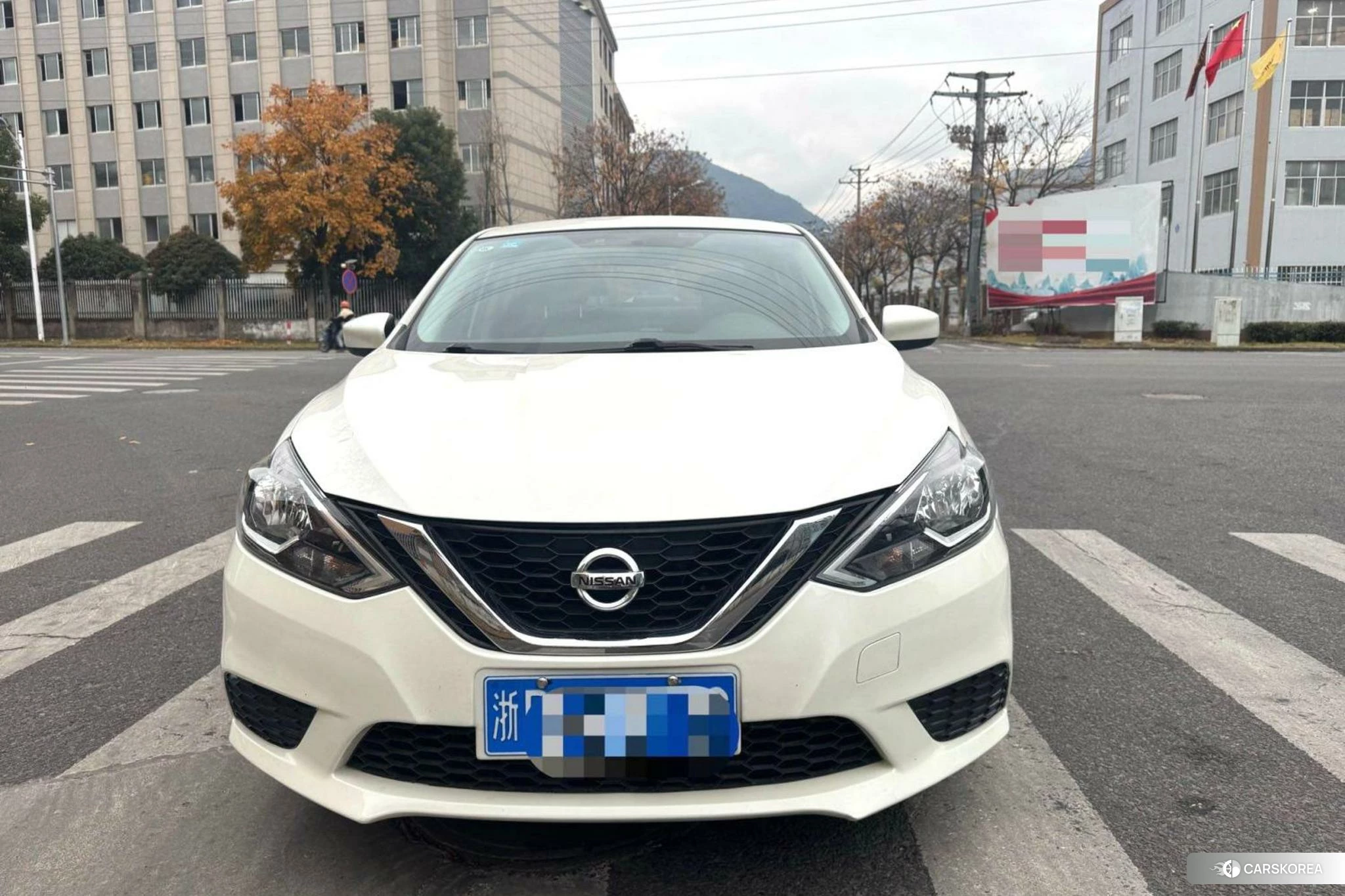 Nissan Sylphy 2021 Белый из Китая, фото 3