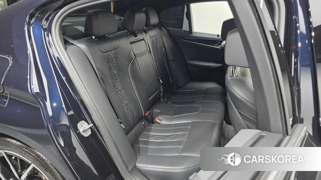 BMW 5 Series (G30) 2022 Черный из Кореи, фото 3