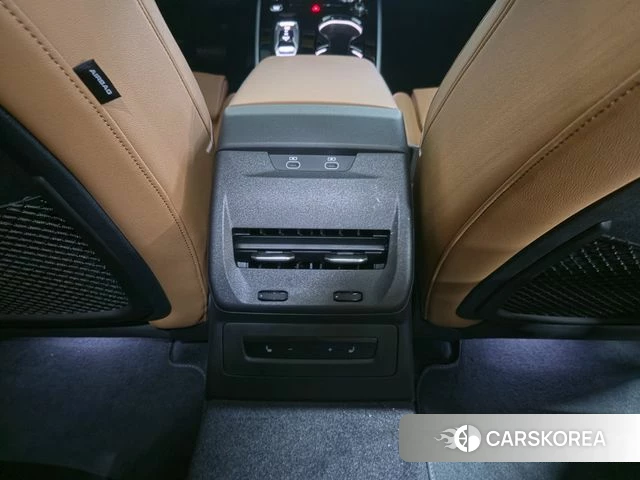 Audi A5 (B10) 2025 Небесно-голубой из Кореи, фото 3