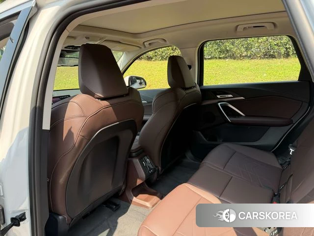BMW iX1 2025 Белый из Китая, фото 3