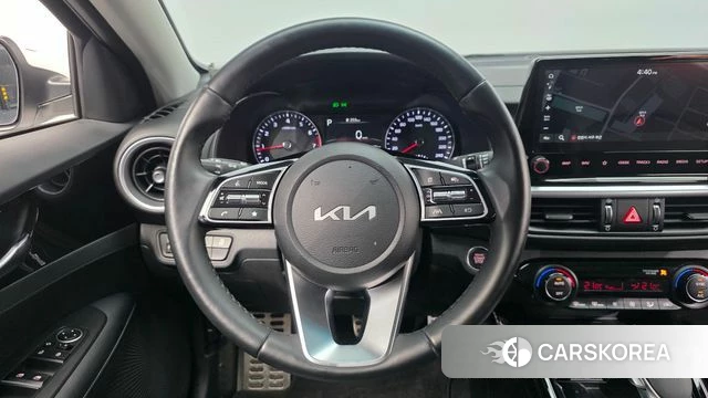 Kia The New K3 2nd generation 2024 Белый из Кореи, фото 3