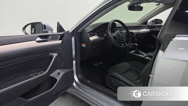 Volkswagen Arteon 2019 Серебряный из Кореи, фото 3