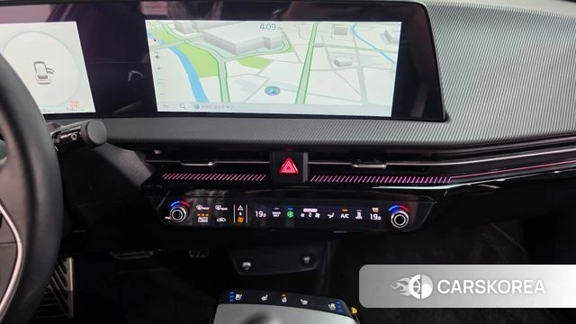 Kia EV6 2023 Белый из Кореи, фото 3