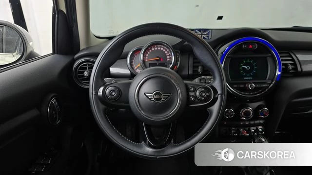 Mini Cooper 2018 Жемчужный цвет из Кореи, фото 3