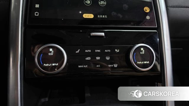 Land Rover Discovery 5 2021 Черный из Кореи, фото 3