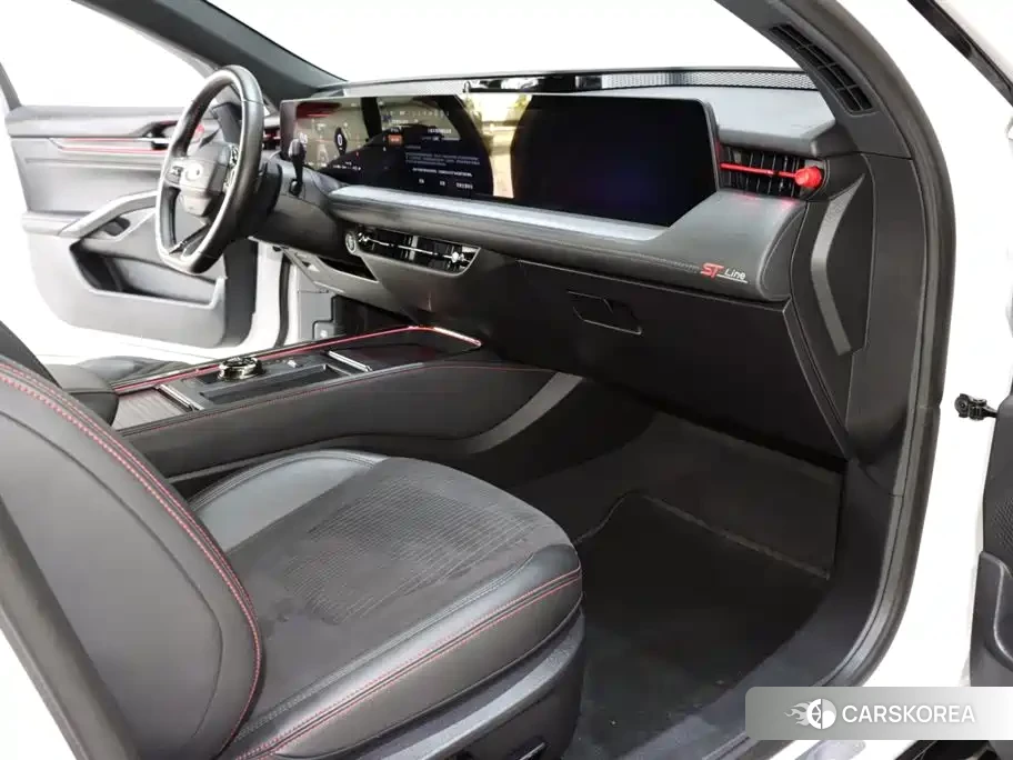 Ford Evos 2023 Белый из Китая, фото 3