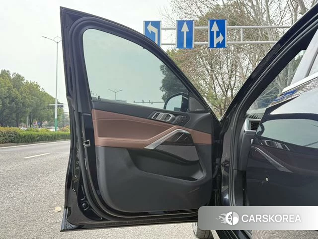 BMW X6 2025 Черный из Китая, фото 3