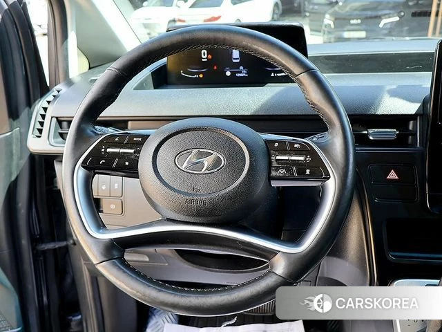 Hyundai Staria 2023 Серый из Кореи, фото 3