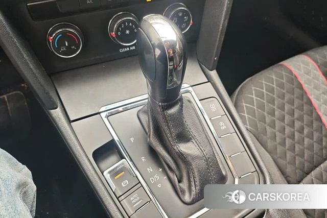 Volkswagen Lamando 2022 Белый из Китая, фото 3