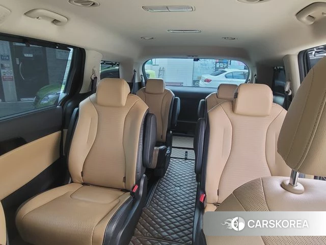 Kia Carnival 4th generation 2023 Черный из Кореи, фото 3