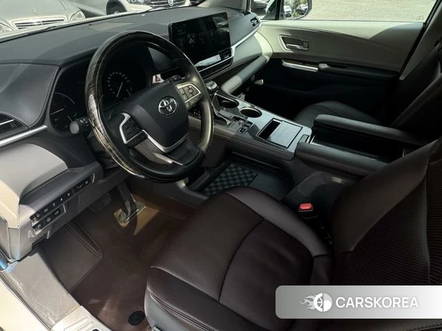 Toyota Sienna 2022 Белый из Китая, фото 3