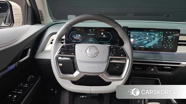 Ssangyong Torres EVX 2023 Песочный из Кореи, фото 3