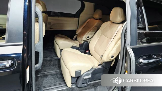 Toyota Sienna 4th Generation 2022 Черный из Кореи, фото 3