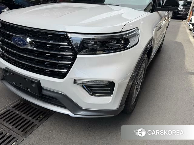 Ford Explorer 2022 Белый из Китая, фото 3