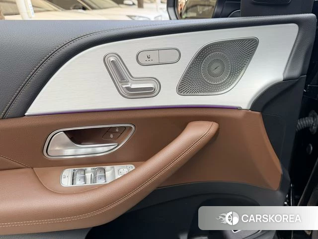 Mercedes-Benz GLE 2024 Черный из Китая, фото 3