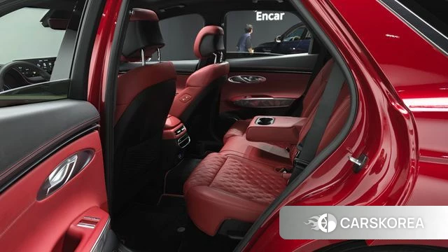 Genesis GV70 2023 Красный из Кореи, фото 3