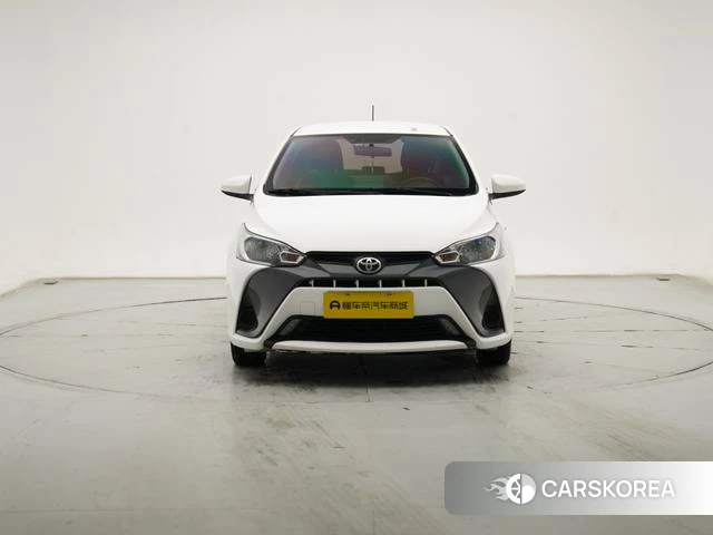 Toyota Yaris L 2021 Белый из Китая, фото 3