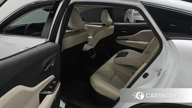 Toyota Crown Crossover 2026 Белый из Кореи, фото 3