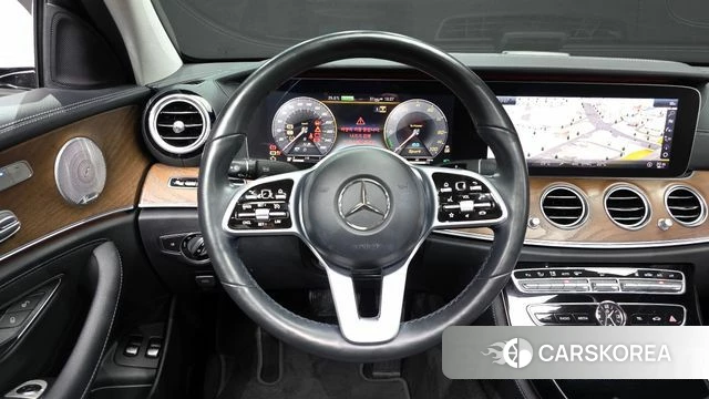Mercedes-Benz E-Class W213 2019 Белый из Кореи, фото 3