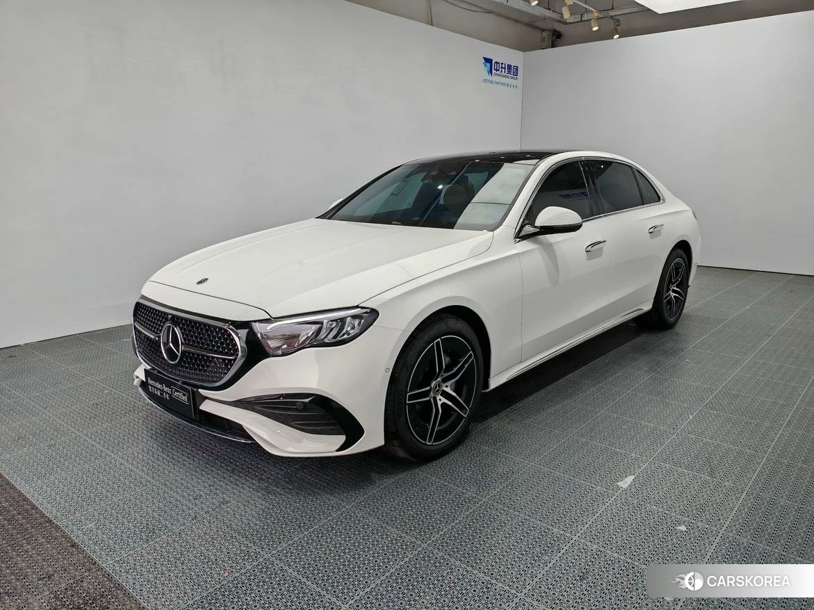 Mercedes-Benz E-Class 2025 Белый из Китая, фото 3