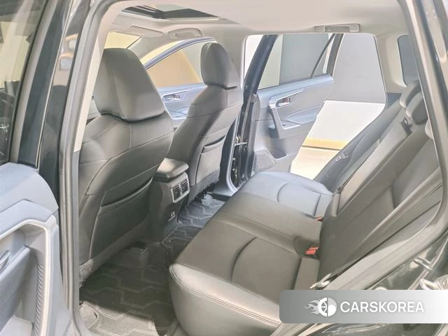 Toyota RAV4 2021 Черный из Китая, фото 3