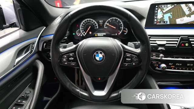 BMW 5 Series (G30) 2018 Серый из Кореи, фото 3
