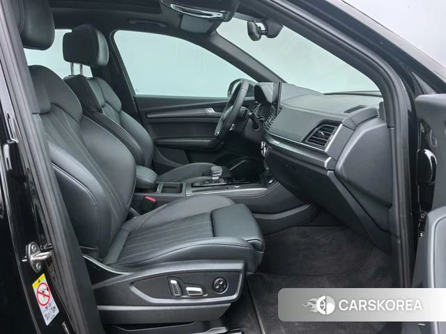 Audi Q5L 2024 Черный из Китая, фото 3